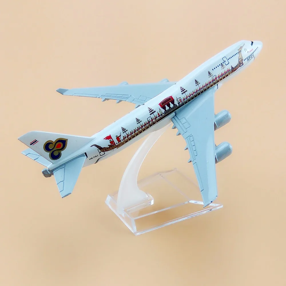 Лодка Dragon Boeing модель самолета с подставкой 16 см сплав металлическая Air Thai APEC B747 747