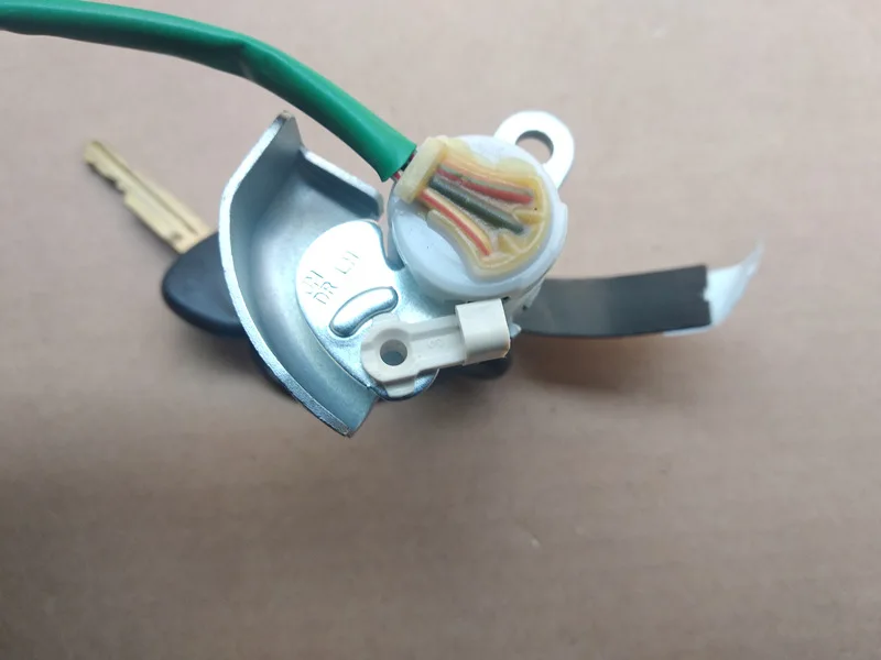 Для hyundai tucson 04 09 JM замок в сборе передняя дверь левая цилиндр ключ 819702EA10 81970