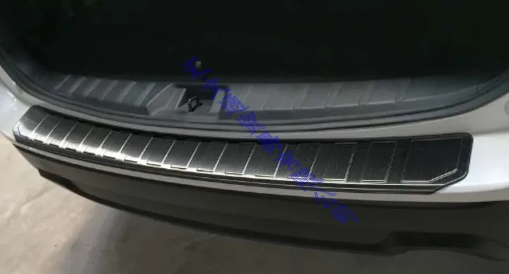 Черные титановые защитные плавки для заднего бампера Subaru Forester SK 2018 2019 из