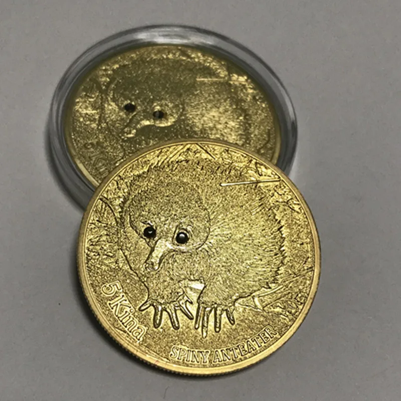 1 pcs Non Magnetic spiny anteater Mongolia wild life animal with diamond eyes gold plated badge 40 mm souvenir decoration coin | Дом и сад