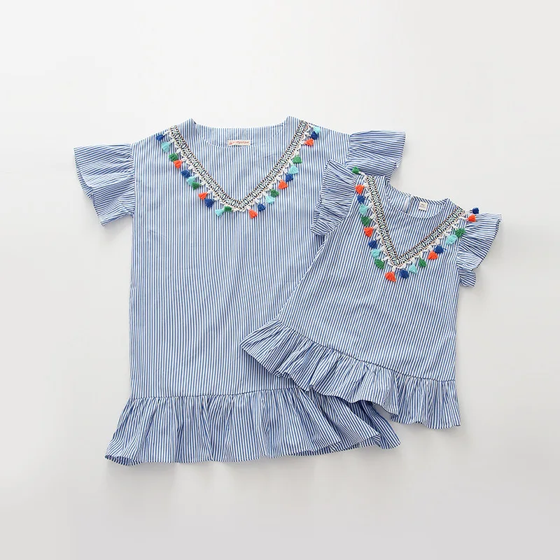 Мода для девочек летнее платье в полоску платья с кисточками мамы и дочки Семья Mae