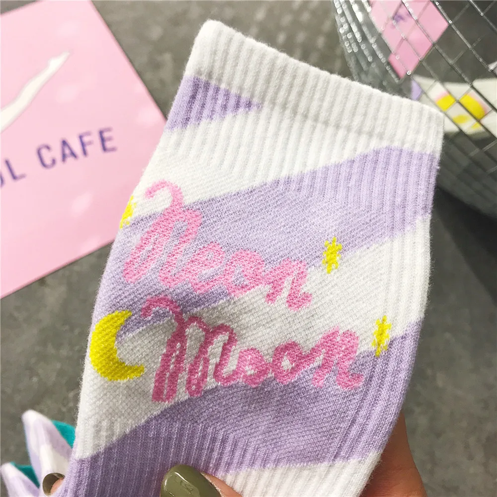 

Jeseca Autumn Winter Warm Socks For Women Harajuku Vintage Streetwear Sock Ladies Girls Japanese Kawaii Sock For Christmas