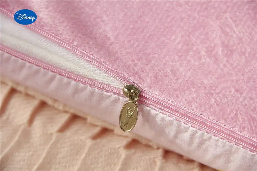 Наволочка с принтом Принцессы Диснея памятью 40*25 см медленный отскок волнистая