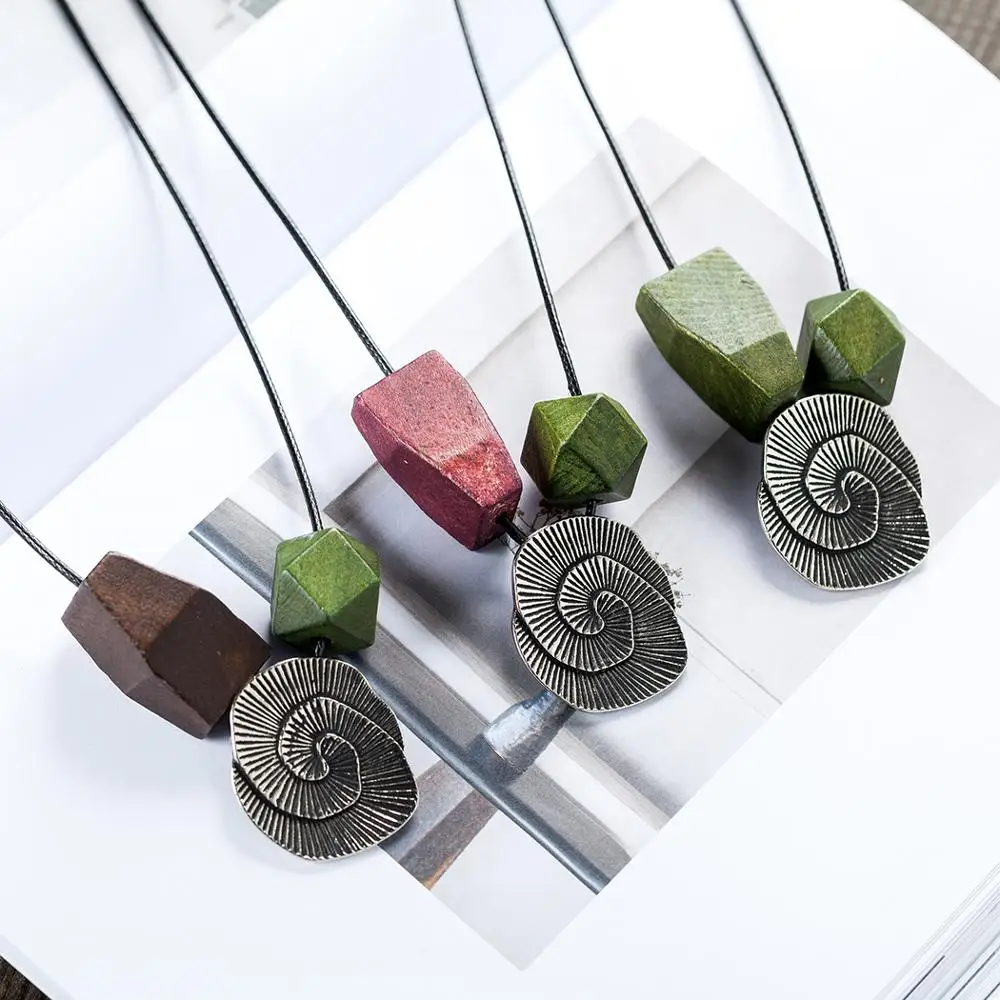 Choker Necklaces Women statement necklaces& pendants Wooden Beads Flower Pendant Woman necklace collares kolye colar collier