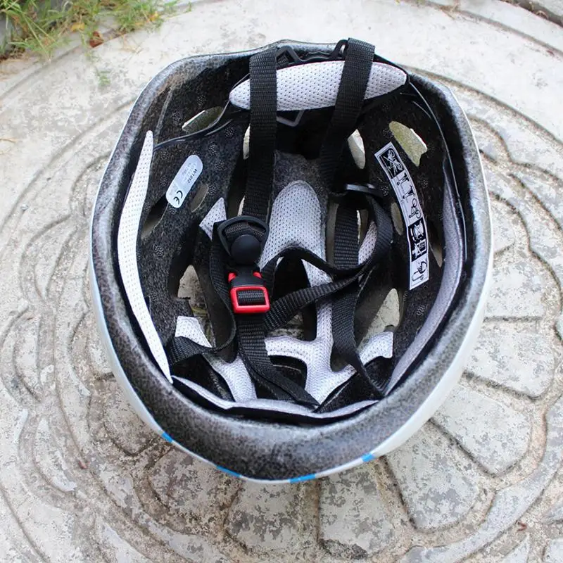 

2018 New Cycling Helmet integrated MTB bike helmet riding Sports Helmet Adult Men bicycle helmet ciclismo With 18 Holes 4 Color