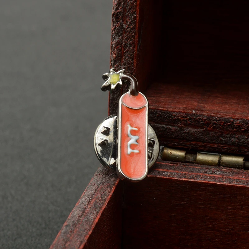 Милые Акриловые броши в стиле Харадзюку новый дизайн значок бомба бум кошка