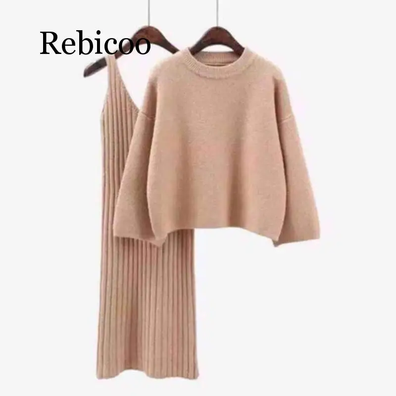 

Two-piece 2019 Winter Women's Wool Sweater Set Sweet Knit Set
