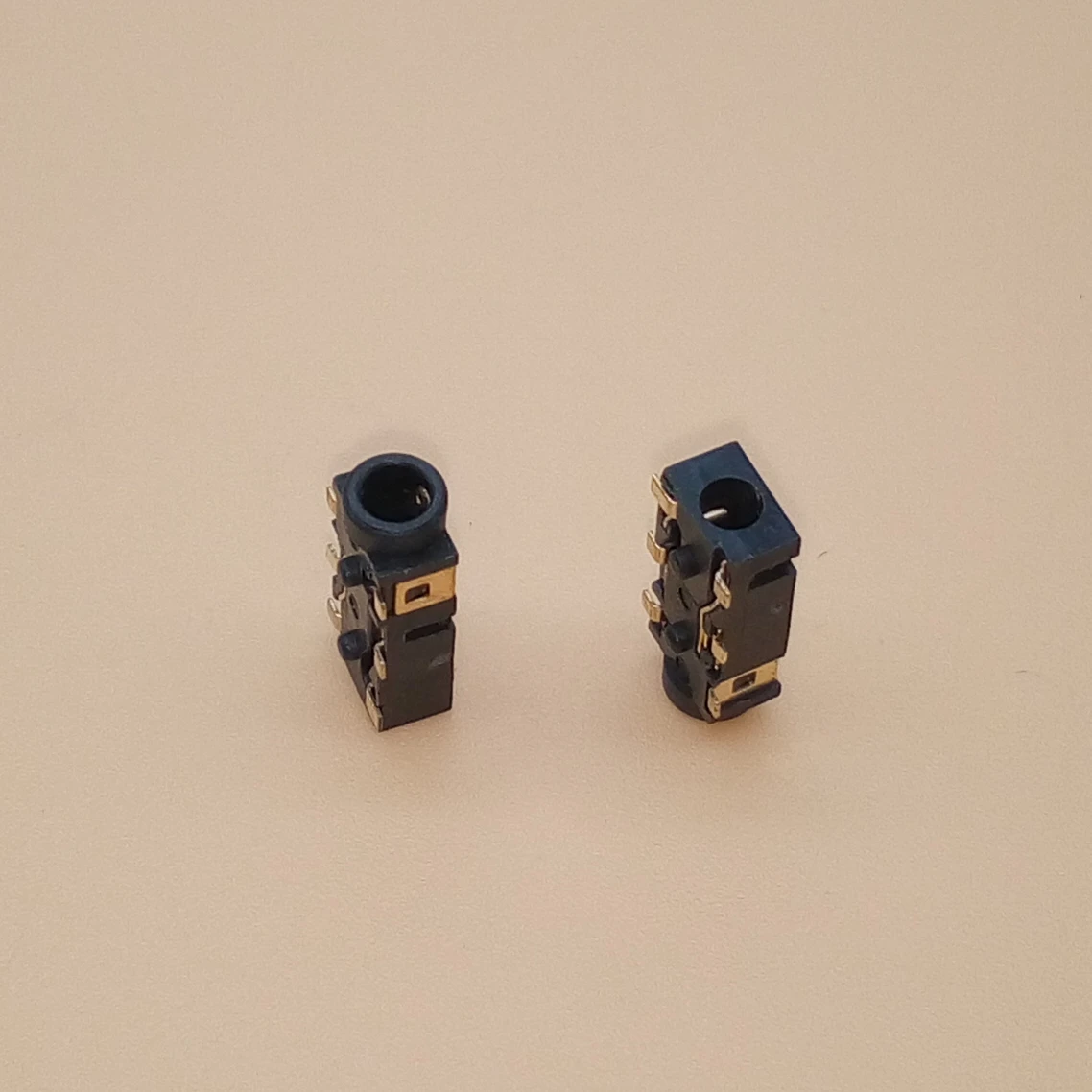 10 шт. разъем для наушников PJ242 2 5 мм гнездовой аудиоразъем 6 Pin SMT SMD с золотым