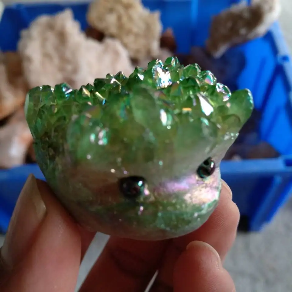 Кластер натуральные кристаллы статуэтка Ежика Drusy Geode Aura титановая статуя