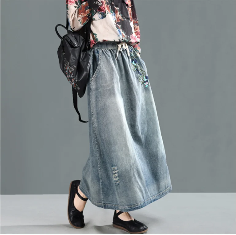 Женская джинсовая юбка с цветочной вышивкой Повседневная Длинная выбеленная в