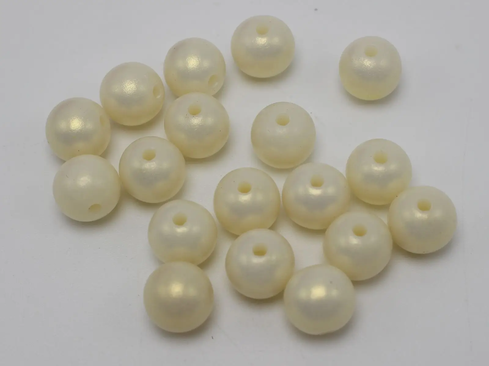 

100 Matte Ivory Acrylic Pearl Round Beads Imitation Pearl 10mm(3/8")