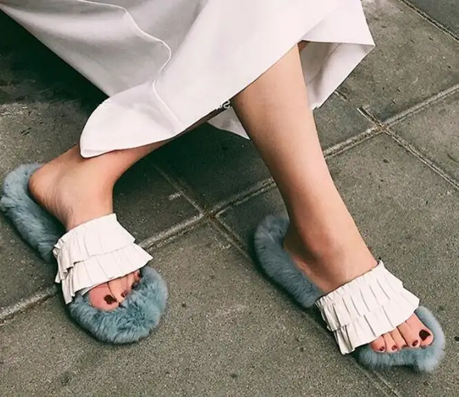 

BONJEAN Woman Outside Fur Slippers Summer Open Toe Ruffles Decorations Flat Shoes Sexy Casual Shoes White Leather Slides
