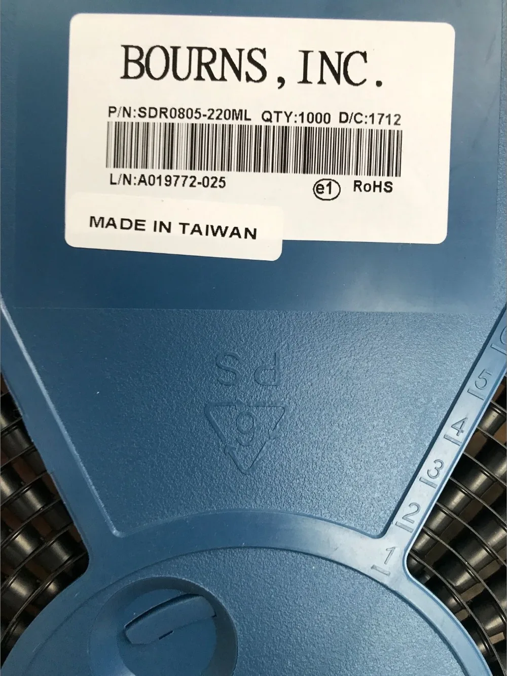 

500PCS/LOT SDR0805-220ML