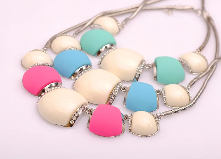 

Free shipping POP women Multicolor shining decorative jewelry accessories jewelry necklace short paragraph