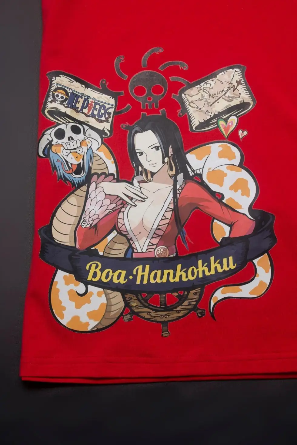 short sleeve Red casual design cotton t-shirt v-neck men and women One Piece Zero Boa Hancock/Hankokku with Snake Anime Action | Женская
