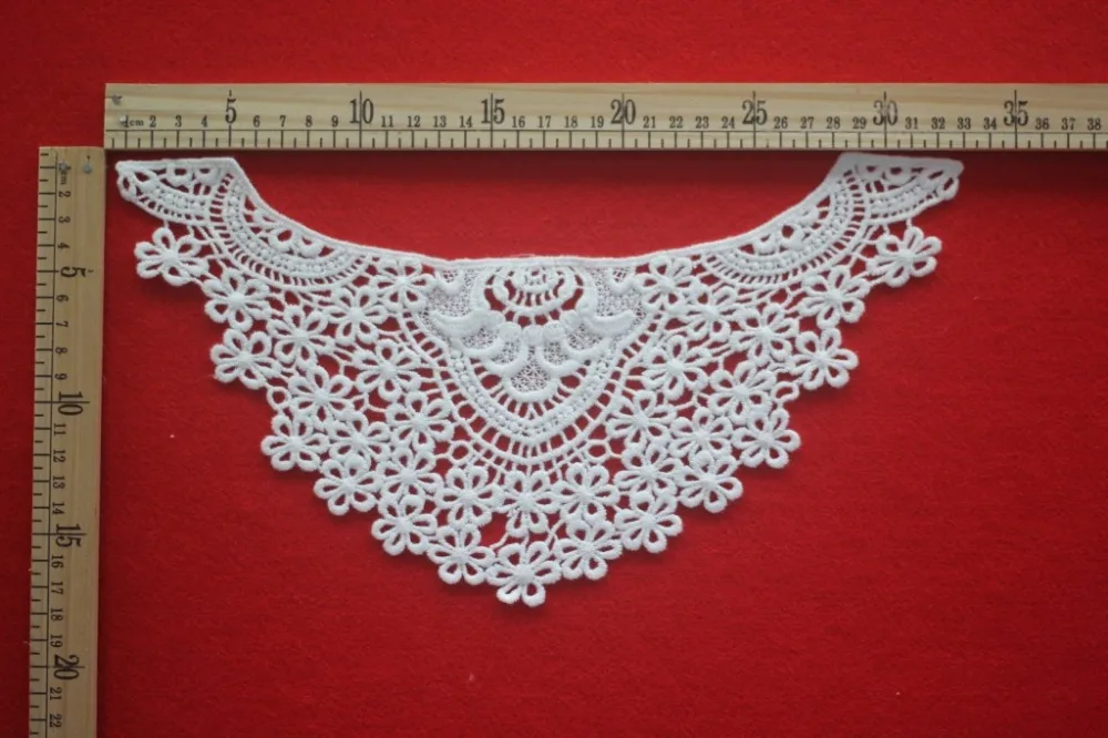 

20pcs Embroidered Collar Flower Lace Appliques National Style Lace Trim Neckline Applique Motif
