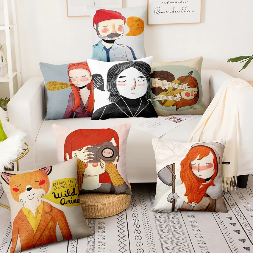 Простые декоративные подушки в скандинавском стиле с изображением героев