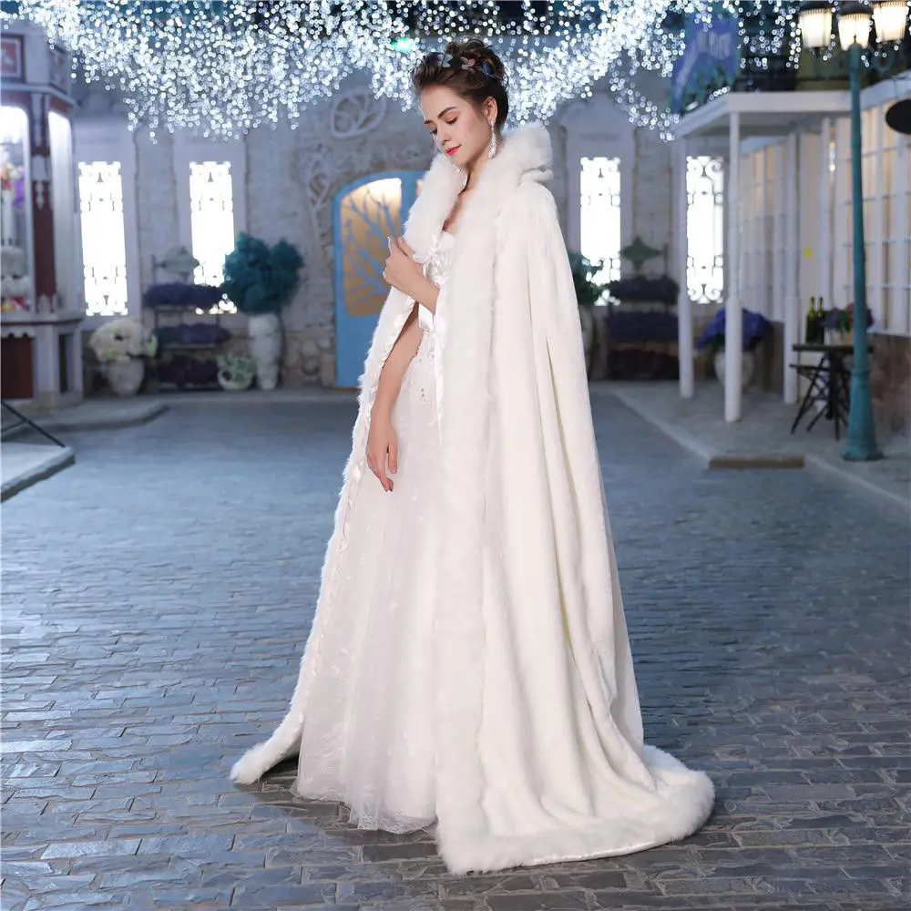 

Ivory wedding cape winter women's long bridal cloak entirely made of fake fur and fake fur tirm