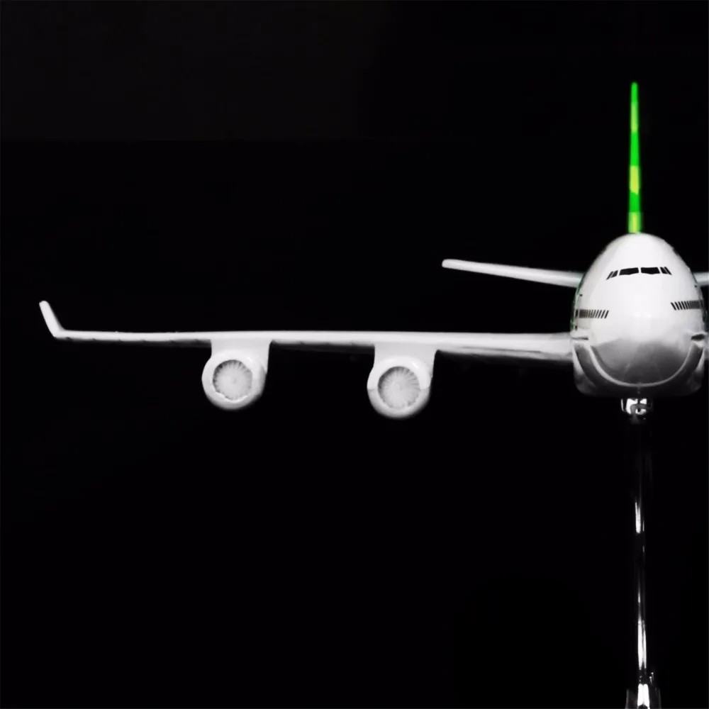 1:400 16 см Garuda indonesia Airlines Boeing 747 металлическая модель самолета офисное украшение