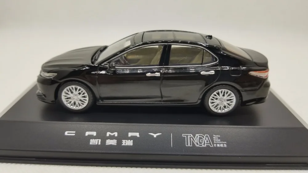 1:43 литая под давлением модель для Toyota Camry черный 8-го поколения Седан сплав игрушка миниатюрная коллекция подарки горячая распродажа