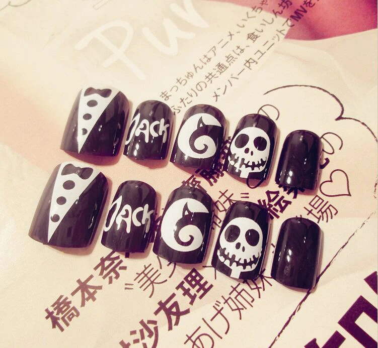 24 шт. короткие накладные ногти с черно белым скелетом (не содержит клея)|glue for hair