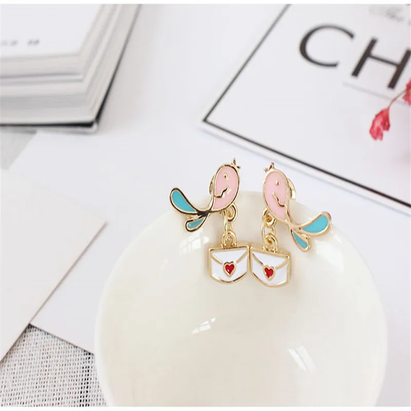 Free shipping women fashion new jewelry Lovely personality bird letters heart earrings Zinc alloy enamel accessories | Украшения и