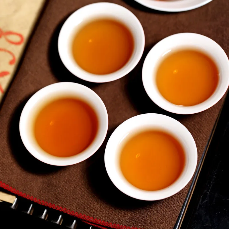 New benefits 250g / 2015 spring classic Dianhong 58 Fengqing Yunnan black tea health infuser Free shipping |