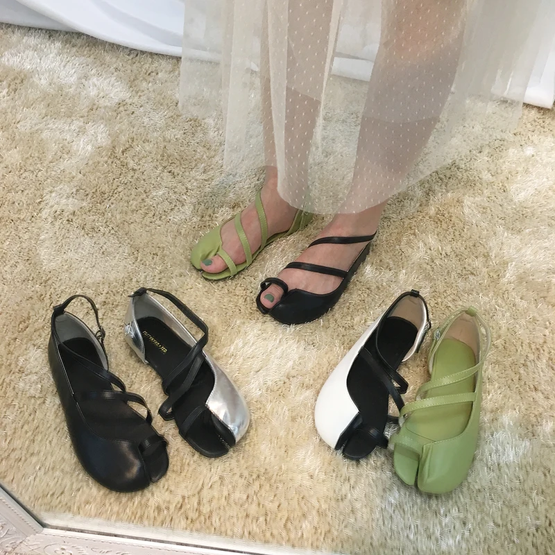 Фирменный дизайн летние женские туфли на плоской подошве с вырезами сбоку