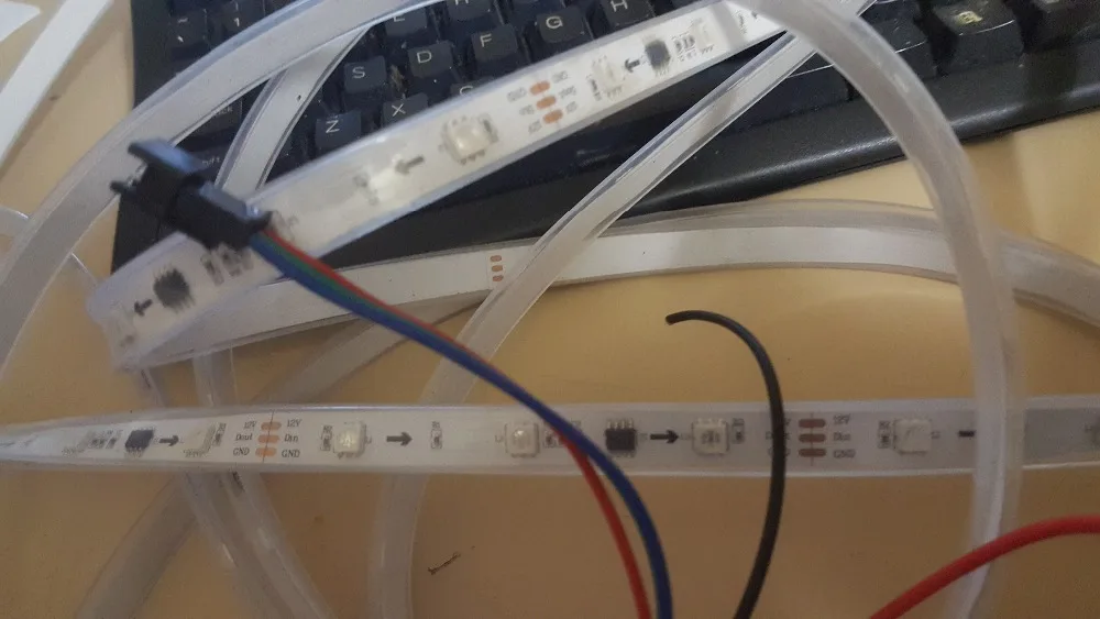 45 мм DMX512(UCS512 чип) светодиодный пиксельный модульный; DC24V вход; адресацией 6 светодиодный s/1,44 W; IP68 Номинальная; 20 штук/нитка