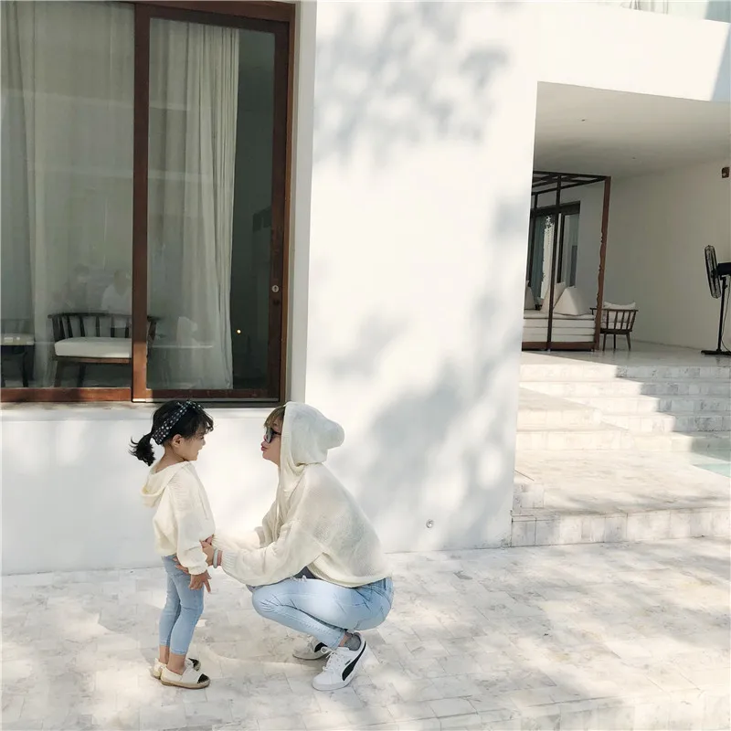 Весна 2019 вязаный свитер в Корейском стиле Толстовки для мамы и дочки одноцветная