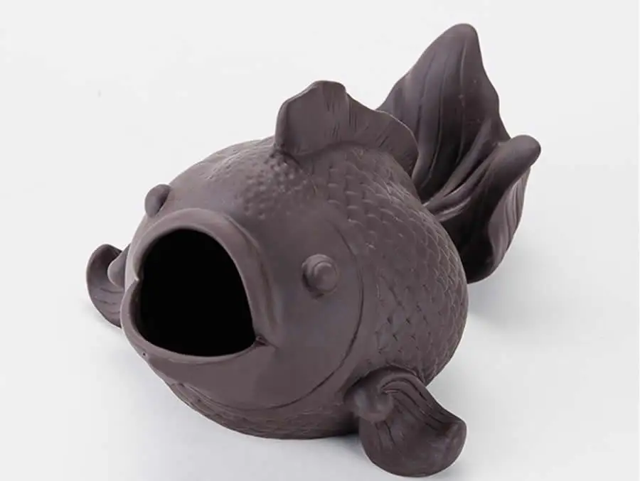 Fun retro goldfish shape purple sand ashtray Creative fish model ceramic ashtray bar shop decoration