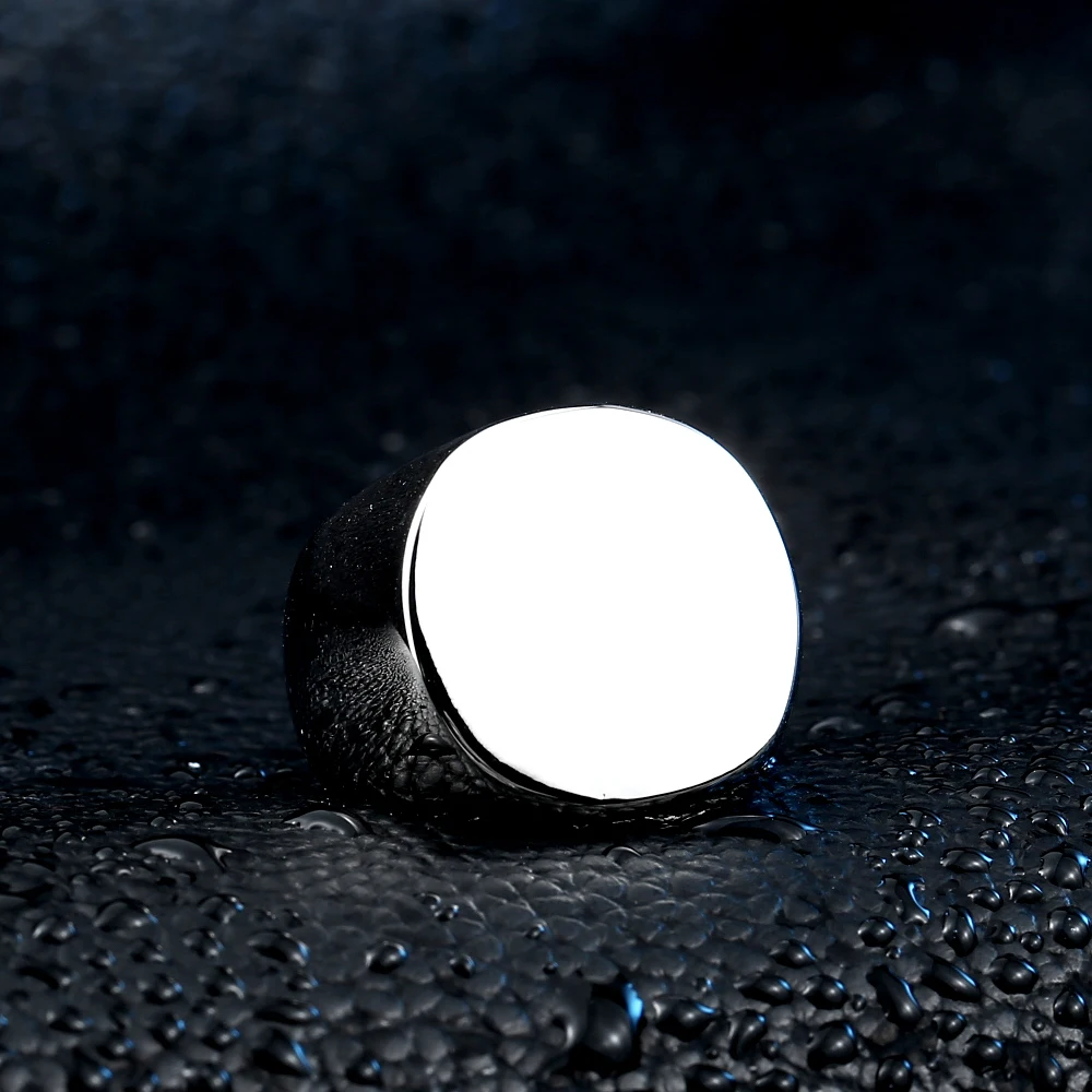 Кольцо для мужчин из полированной 316L нержавеющей стали "High Roundness" с твердым печатным орнаментом в стиле байкера.