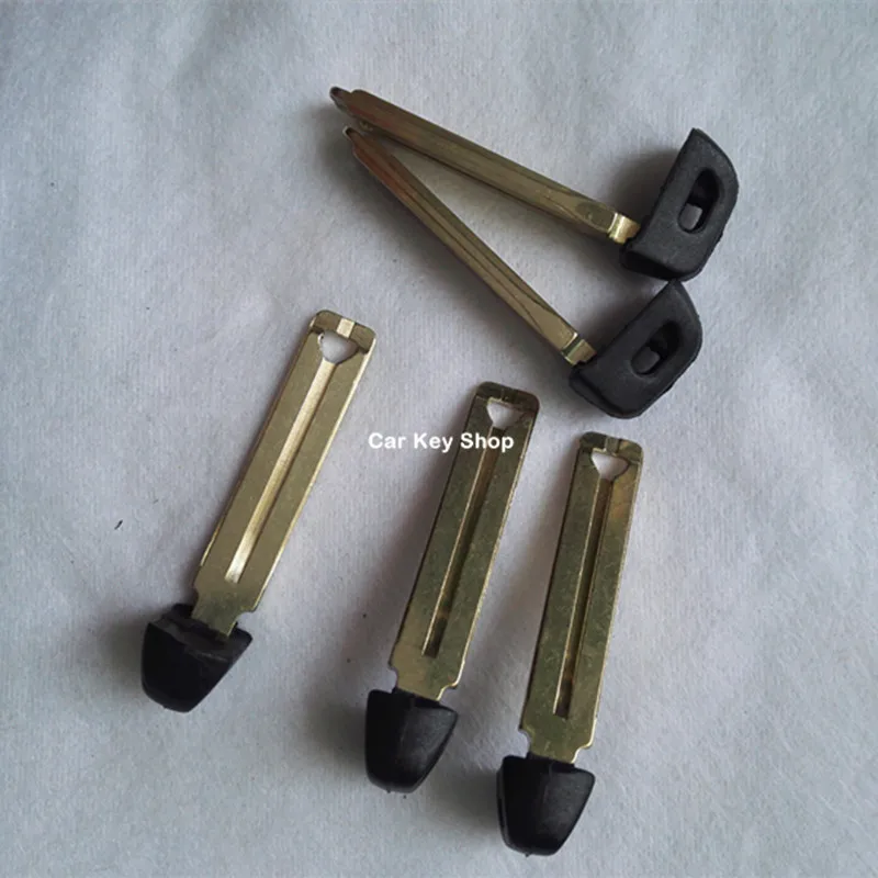 Запасной Аварийный ключ для Toyota Corolla Camry Prius Smart Key Blade|key blade|spare keyblade toyota |