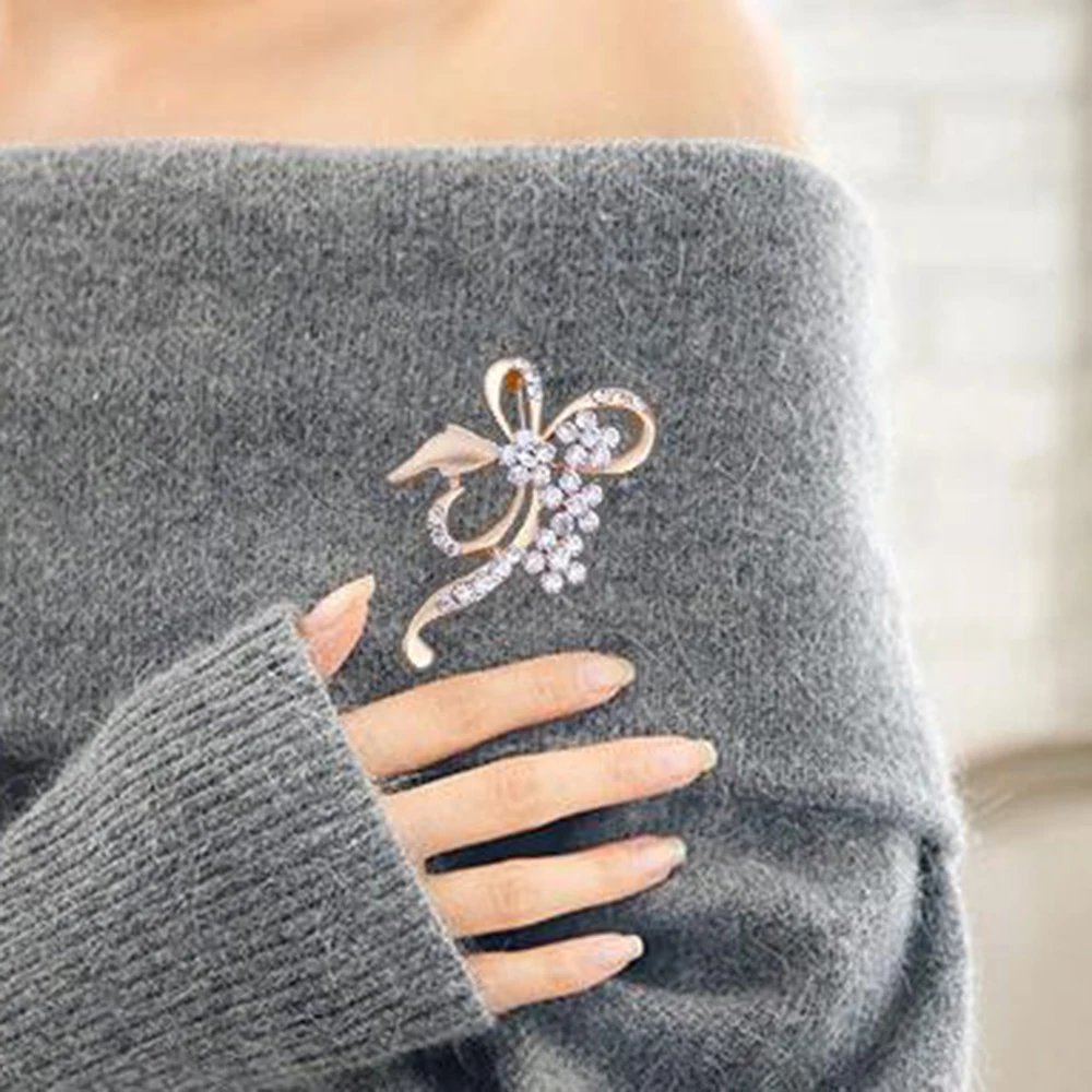 2018 г. Лидер продаж женские Роскошные Золотой цветок брошь Кристалл Шарм rhinestone