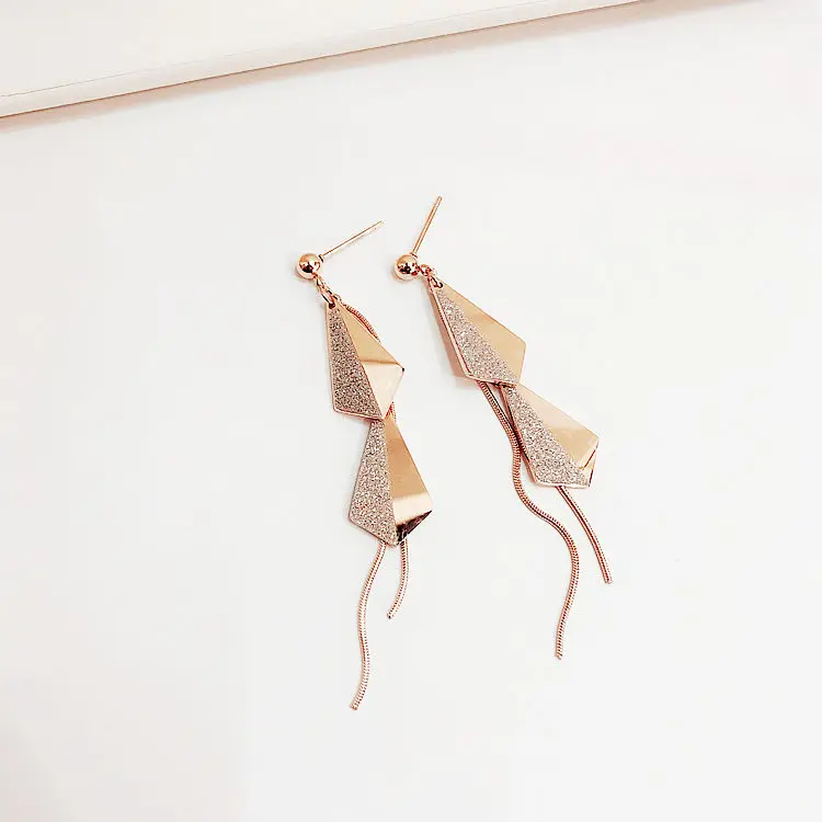 Двойные треугольные серьги из титановой стали с косыми геометрическими фигурами