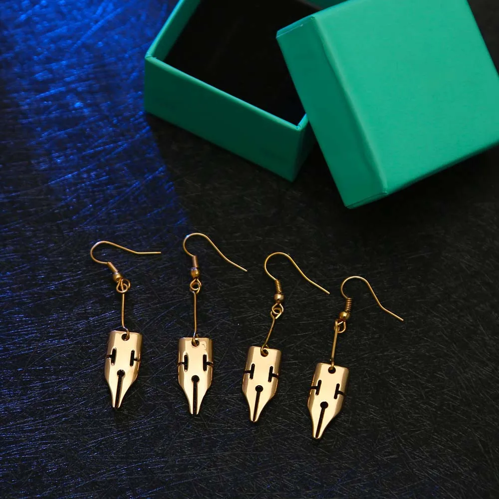 1 пара аксессуаров для косплея из аниме Невероятные приключения Джоджо|Костюмы