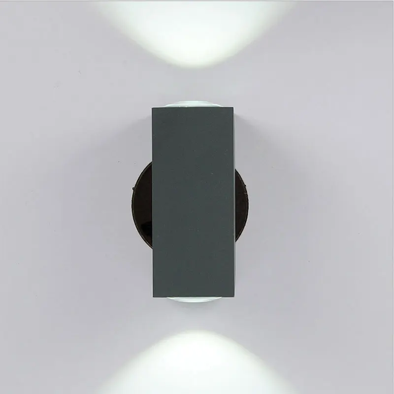 Индивидуальный Светодиодный настенный светильник с двумя головками Наружное