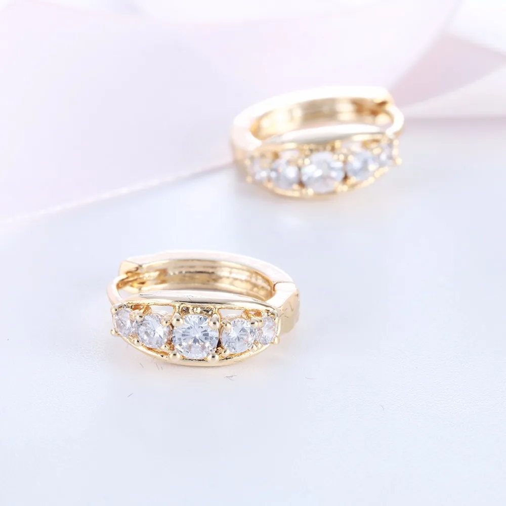 Kinitial 1 пара Топ Белый циркон серьги цвета: золотистый серебристый позолоченные