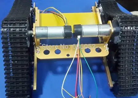 Шасси для танков на радиоуправлении золотисто желтого цвета беспроводной пульт