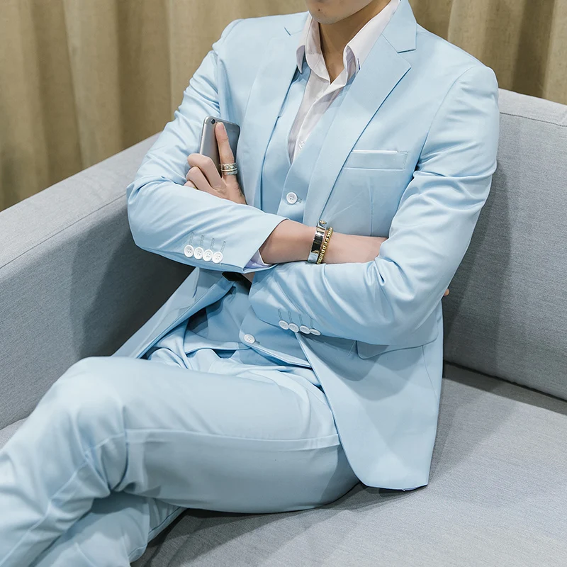 Мужской костюм жениха на свадьбе однотонный повседневный деловой из трех