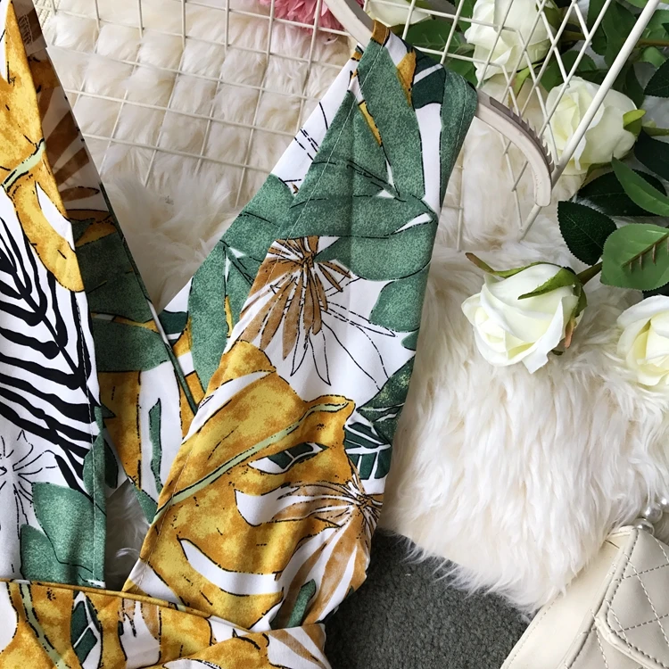 Пляжный Boho короткий женский летний комбинезон с открытой спиной и v-образным вырезом без рукавов комбинезон корейский цветочный принт плюс размер женский комбинезон