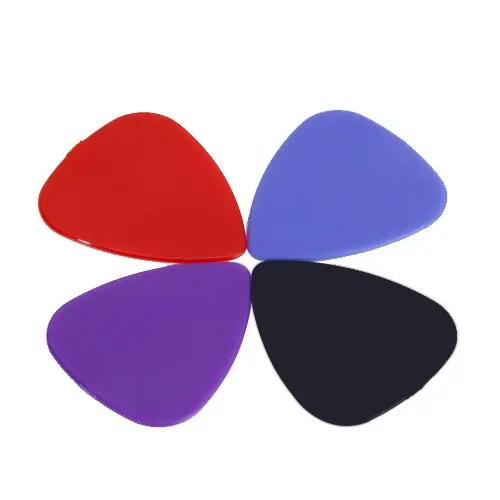 Шьет прибл. 100 шт. пластиковые гитарные палочки-разные цвета | Спорт и развлечения