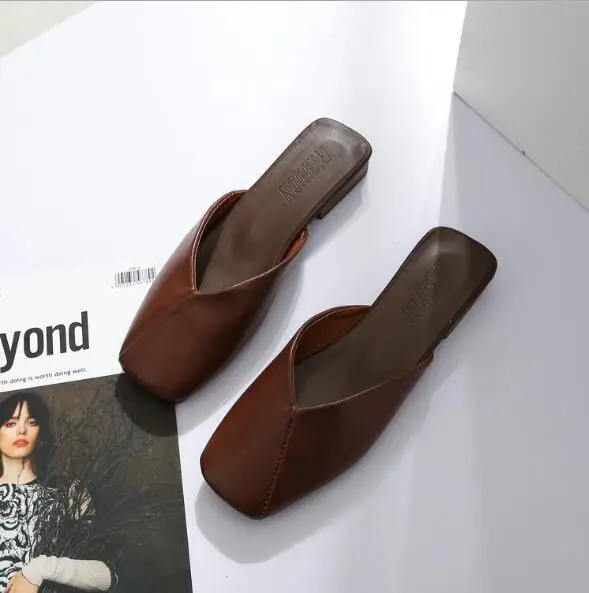 Women's Slippers Flat-bottomed Sandals Outside Wearing Baotou Low-Headed Square Shoes A186 | Обувь