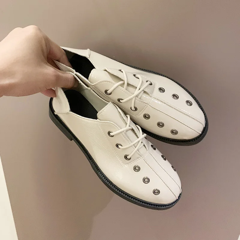 Женская модная обувь Новинка 2019 года из лакированной кожи женские черные