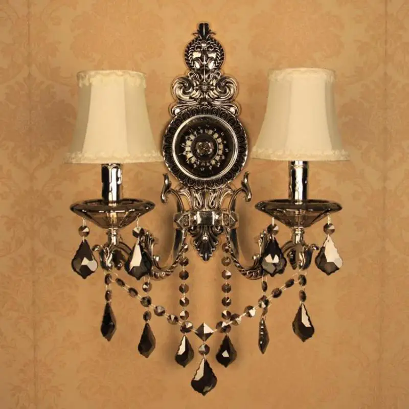 Художественный салон магазин окна антикварные хрустальные настенные