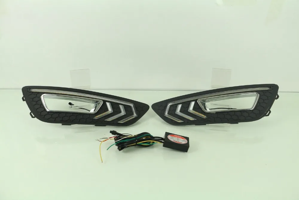 

eOsuns LED DRL daytime running light fog lamp for Ford focus 4 2015-17, wireless switch, yellow turn signal
