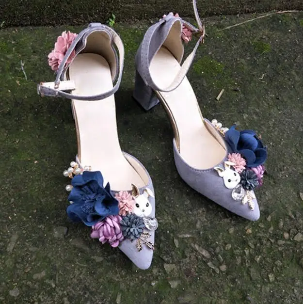 Очаровательные пикантные женские туфли-лодочки на высоком каблуке с острым