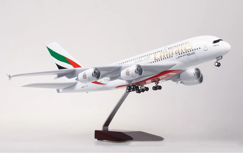 45,5 см 1/160 масштабная модель самолета Airbus A380 EMIRATES авиационная Модель W светильник и колеса литой пластмассовый полимерный самолет игрушка