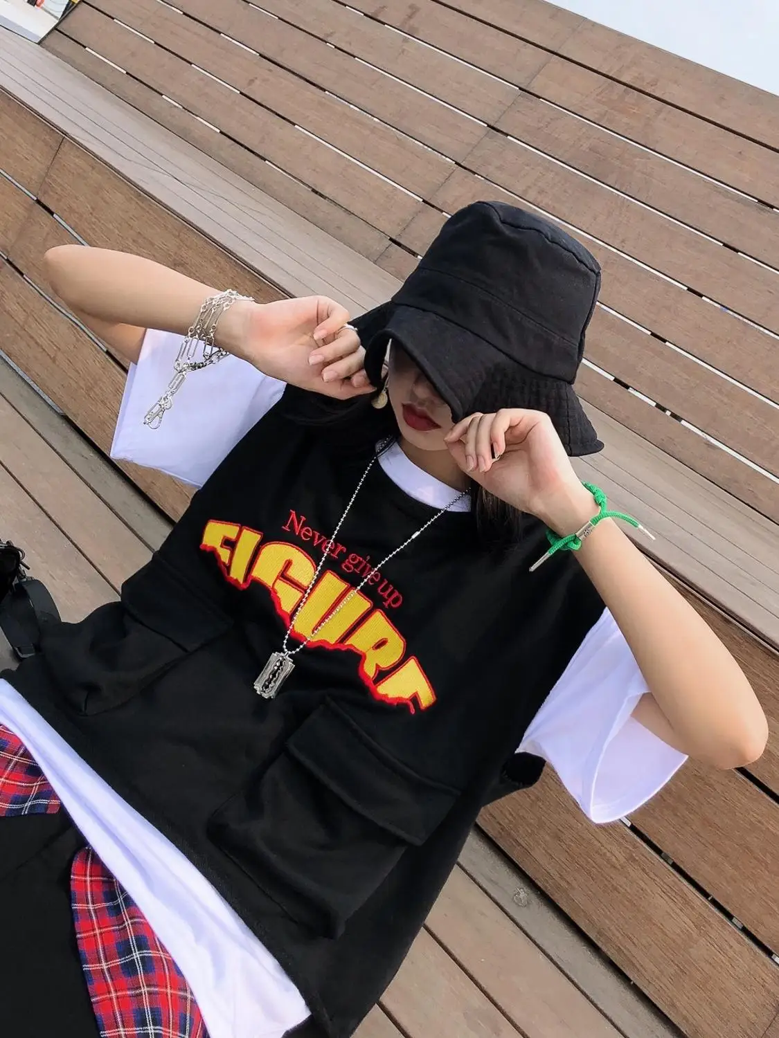 Уличные Топы в стиле хип хоп без рукавов с вышивкой и буквами шерстяными краями