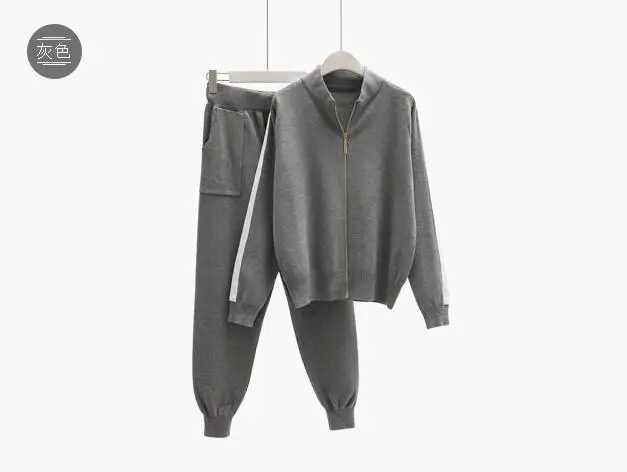 

RLYAEIZ 2017 Autumn Brand New 2 Piece Set Women Sporting Suits Knitting Cardigan + Pockets Pants Sporting Wear Female Tracksuit